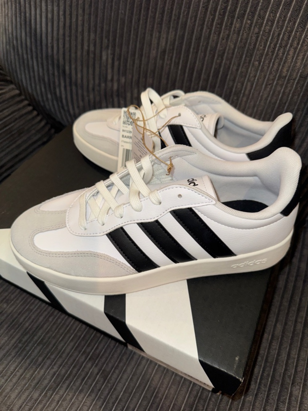 Brand New adidas White and Black Barreda Low-Top Sneakers - Picture 6 of 8